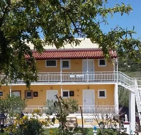 Apartament Basilika Ranis Marathias